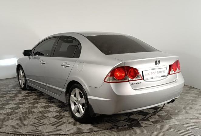 Honda Civic VIII с пробегом 2007 года, цена 940 000 рублей, 213231 км, седан, Автокод Объявления