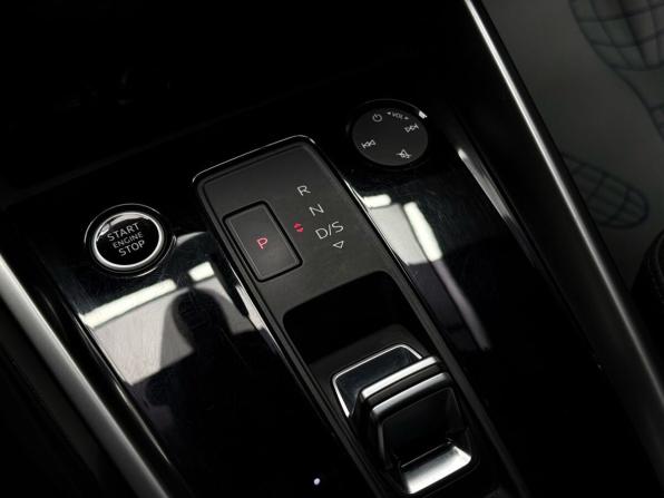 Audi A3 IV (8Y) с пробегом 2021 года, цена 2 799 000 рублей, 56058 км, седан, Автокод Объявления