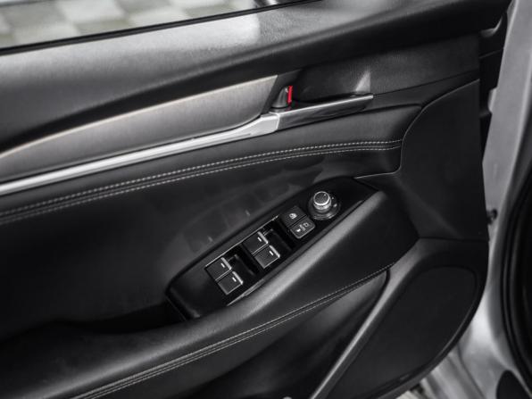 Mazda 6 III (GJ) Рестайлинг 2 с пробегом 2019 года, цена 2 499 000 рублей, 68999 км, седан, Автокод Объявления