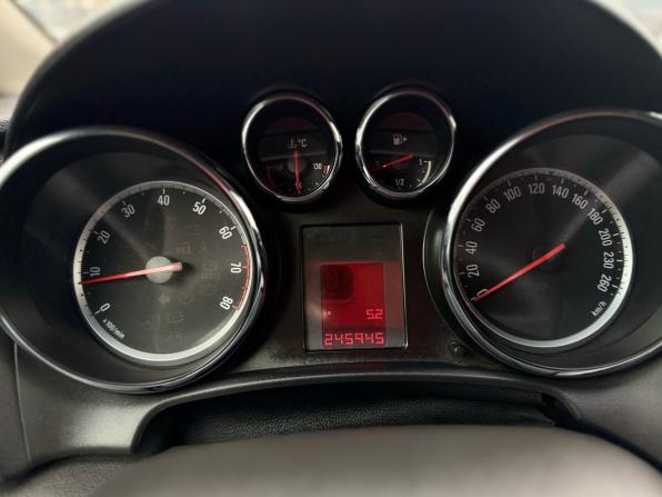 Opel Astra J с пробегом 2012 года, цена 589 000 рублей, 245945 км, хэтчбек, Автокод Объявления