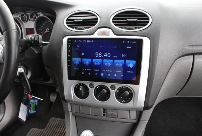 Ford Focus II Рестайлинг с пробегом 2010 года, цена 530 000 рублей, 195319 км, седан, Автокод Объявления