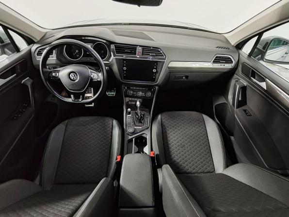 Volkswagen Tiguan II с пробегом 2018 года, цена 2 649 000 рублей, 92928 км, внедорожник, Автокод Объявления
