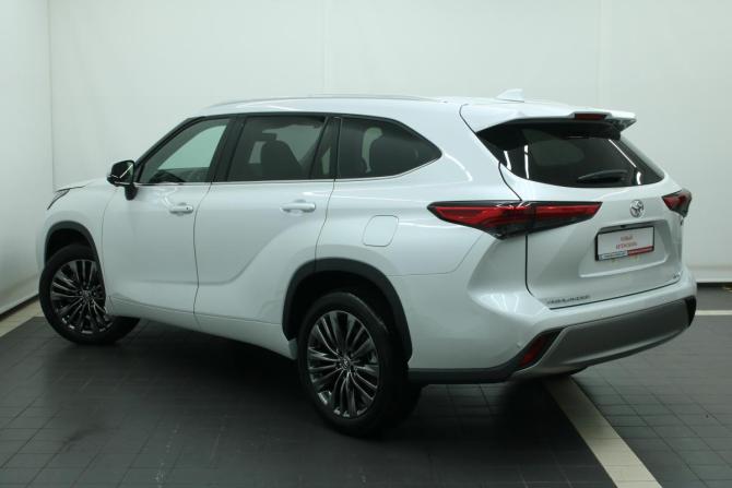 Toyota Highlander IV (XU70) с пробегом 2026 года, цена 5 350 000 рублей, 28 км, внедорожник, Автокод Объявления