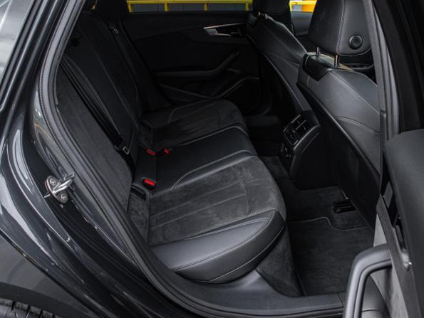 Audi A4 V (B9) Рестайлинг с пробегом 2020 года, цена 3 199 000 рублей, 75800 км, седан, Автокод Объявления