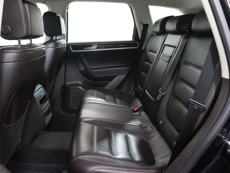 Volkswagen Touareg II Рестайлинг Москва  - изображение 11