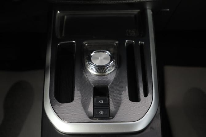 Haval Jolion I Рестайлинг с пробегом 2024 года, цена 1 849 000 рублей, 44001 км, внедорожник, Автокод Объявления