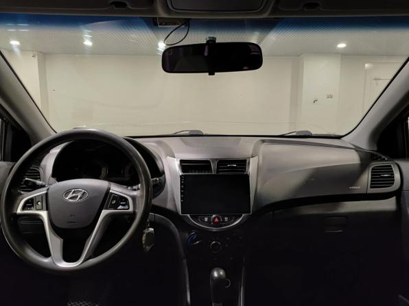 Hyundai Solaris I с пробегом 2013 года, цена 577 000 рублей, 212002 км, хэтчбек, Автокод Объявления