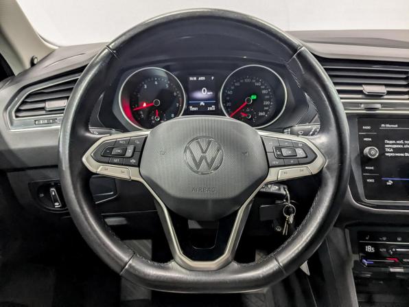 Volkswagen Tiguan II Рестайлинг с пробегом 2021 года, цена 3 040 000 рублей, 72227 км, внедорожник, Автокод Объявления