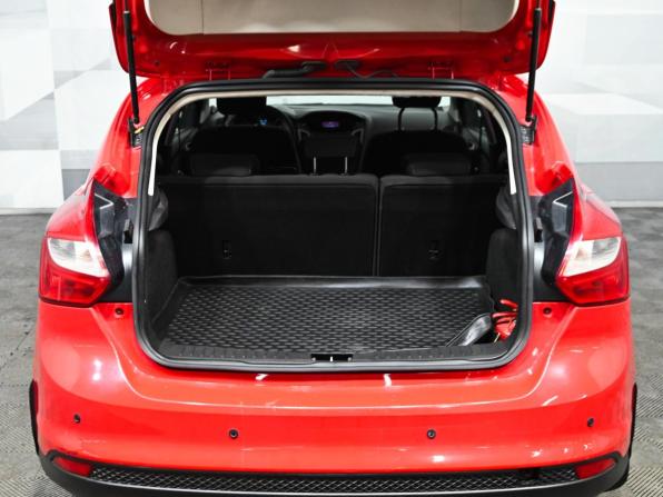 Ford Focus III с пробегом 2011 года, цена 700 000 рублей, 214286 км, хэтчбек, Автокод Объявления