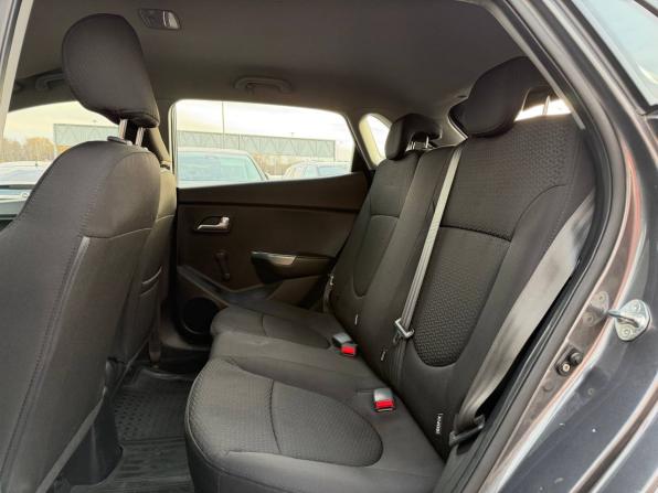 Kia Rio III с пробегом 2012 года, цена 625 000 рублей, 194000 км, хэтчбек, Автокод Объявления