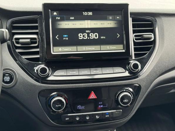 Hyundai Solaris II Рестайлинг с пробегом 2021 года, цена 1 625 000 рублей, 93676 км, седан, Автокод Объявления