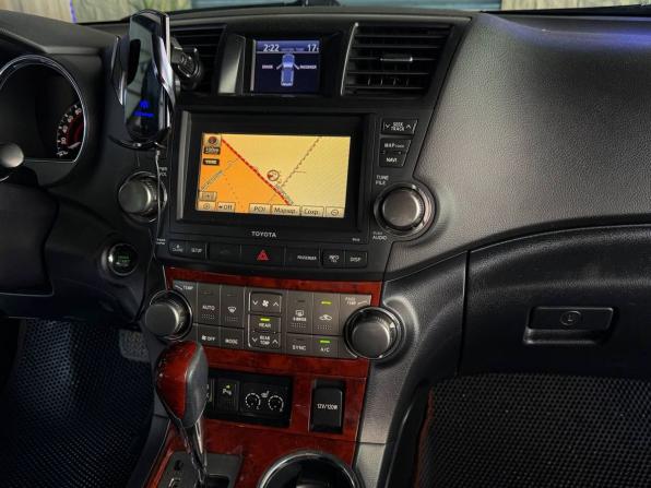 Toyota Highlander II (XU40) Рестайлинг с пробегом 2011 года, цена 2 100 000 рублей, 211897 км, внедорожник, Автокод Объявления