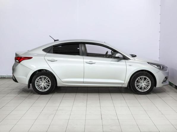 Hyundai Solaris II с пробегом 2019 года, цена 1 399 000 рублей, 142414 км, седан, Автокод Объявления