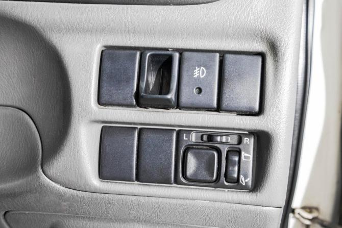 Suzuki Escudo II с пробегом 2001 года, цена 669 000 рублей, 192400 км, внедорожник, Автокод Объявления
