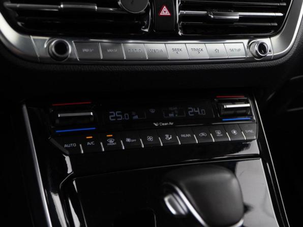 Kia Mohave I Рестайлинг 2 с пробегом 2019 года, цена 3 877 444 рубля, 147336 км, внедорожник, Автокод Объявления