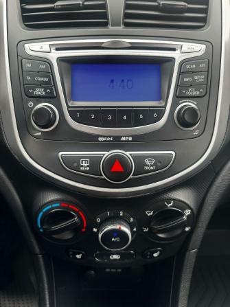 Hyundai Solaris I с пробегом 2012 года, цена 649 900 рублей, 241850 км, седан, Автокод Объявления