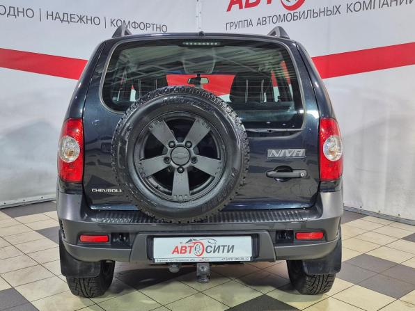 Chevrolet Niva I Рестайлинг с пробегом 2017 года, цена 780 000 рублей, 80000 км, внедорожник, Автокод Объявления