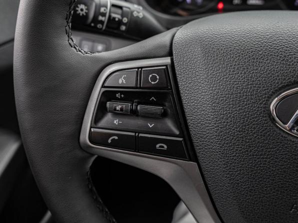 Hyundai Solaris II Рестайлинг с пробегом 2021 года, цена 1 699 999 рублей, 63553 км, седан, Автокод Объявления
