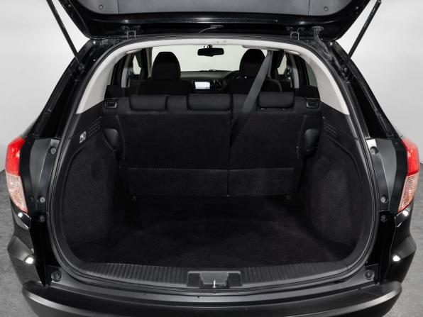Honda Vezel I с пробегом 2017 года, цена 1 740 000 рублей, 96921 км, внедорожник, Автокод Объявления
