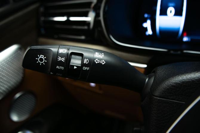 Kia Mohave I Рестайлинг 2 с пробегом 2022 года, цена 5 099 000 рублей, 73920 км, внедорожник, Автокод Объявления