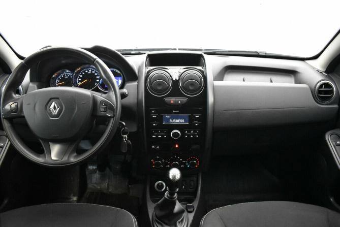 Renault Duster I Рестайлинг с пробегом 2018 года, цена 1 360 000 рублей, 131679 км, внедорожник, Автокод Объявления