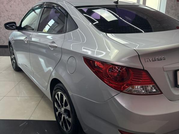 Hyundai Solaris I с пробегом 2013 года, цена 895 000 рублей, 128076 км, седан, Автокод Объявления