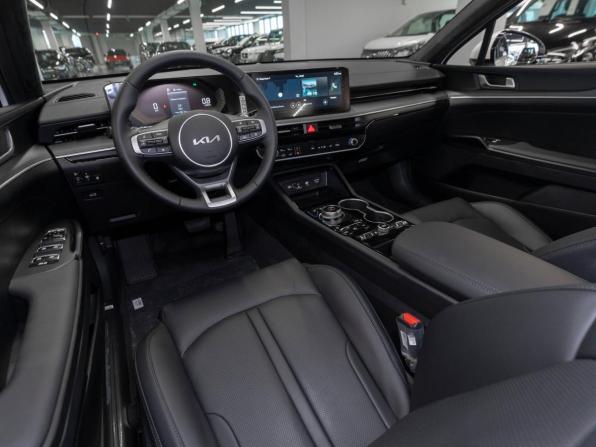 Kia K5 III Рестайлинг с пробегом 2026 года, цена 4 700 000 рублей, 11 км, седан, Автокод Объявления