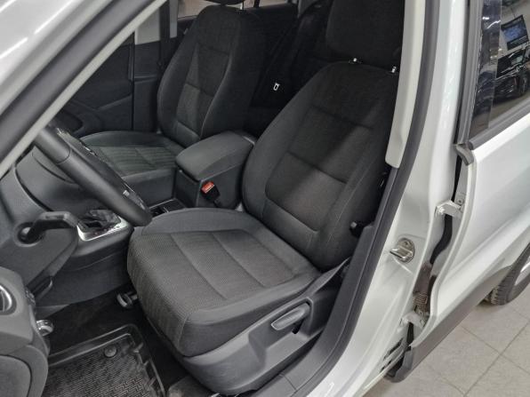 Volkswagen Tiguan I Рестайлинг с пробегом 2016 года, цена 1 907 000 рублей, 58275 км, внедорожник, Автокод Объявления