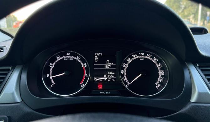 Skoda Rapid I Рестайлинг с пробегом 2019 года, цена 1 000 000 рублей, 107100 км, лифтбек, Автокод Объявления