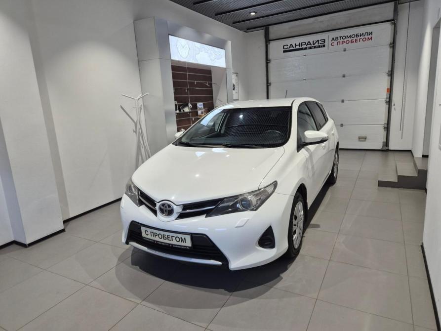 Toyota Auris II Москва  - изображение 1