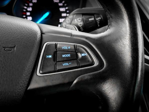 Ford Kuga II Рестайлинг с пробегом 2017 года, цена 1 490 000 рублей, 172633 км, внедорожник, Автокод Объявления