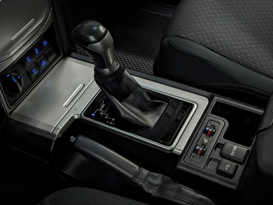 Toyota Land Cruiser Prado 150 Series Рестайлинг 3 Москва  - изображение 19