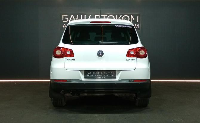 Volkswagen Tiguan I с пробегом 2010 года, цена 1 100 000 рублей, 212008 км, внедорожник, Автокод Объявления