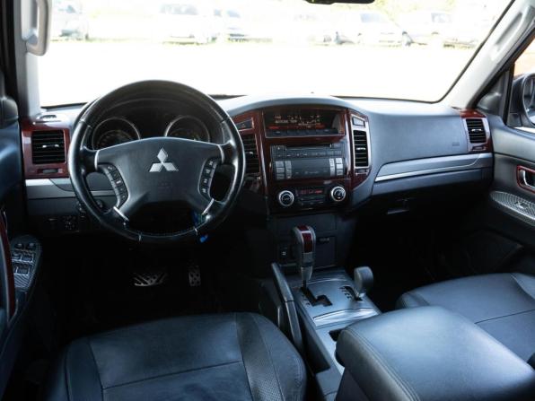 Mitsubishi Pajero IV Рестайлинг 1 с пробегом 2011 года, цена 2 154 189 рублей, 178119 км, внедорожник, Автокод Объявления