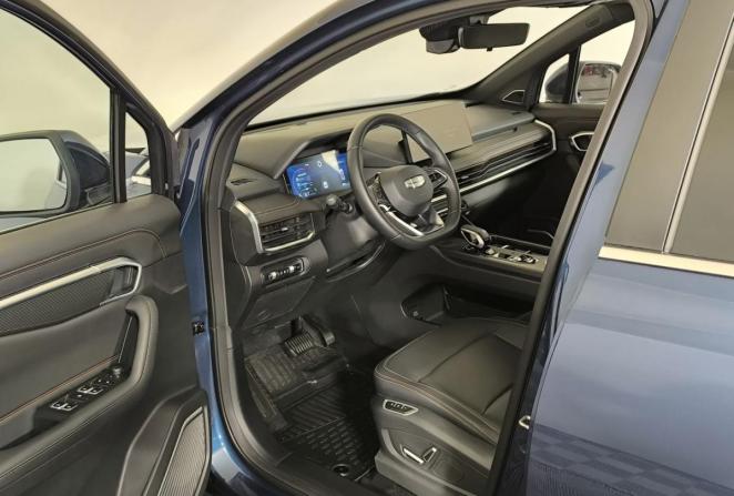 Geely Okavango I Рестайлинг с пробегом 2024 года, цена 2 700 000 рублей, 12414 км, внедорожник, Автокод Объявления