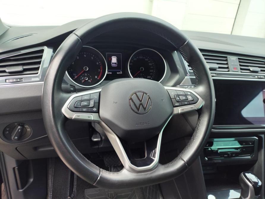 Volkswagen Tiguan II Рестайлинг Санкт-Петербург  - изображение 11