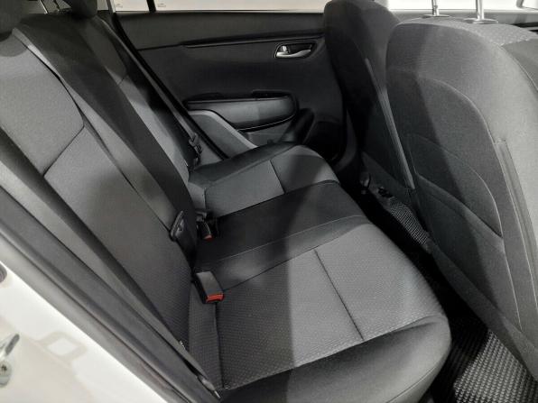 Kia Rio IV Рестайлинг с пробегом 2021 года, цена 1 190 000 рублей, 266920 км, хэтчбек, Автокод Объявления