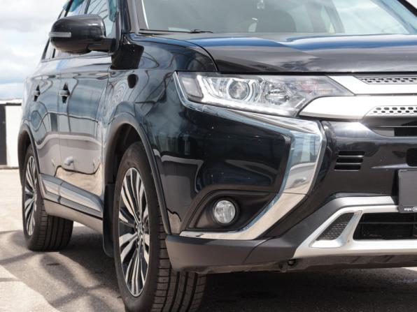 Mitsubishi Outlander III Рестайлинг 3 с пробегом 2021 года, цена 2 041 200 рублей, 132096 км, внедорожник, Автокод Объявления