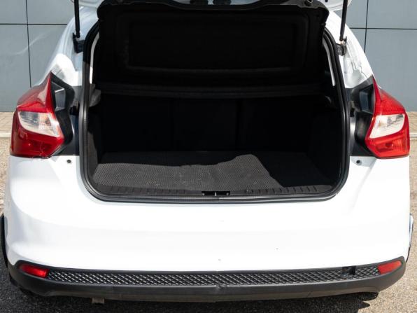 Ford Focus III с пробегом 2013 года, цена 680 000 рублей, 297852 км, хэтчбек, Автокод Объявления