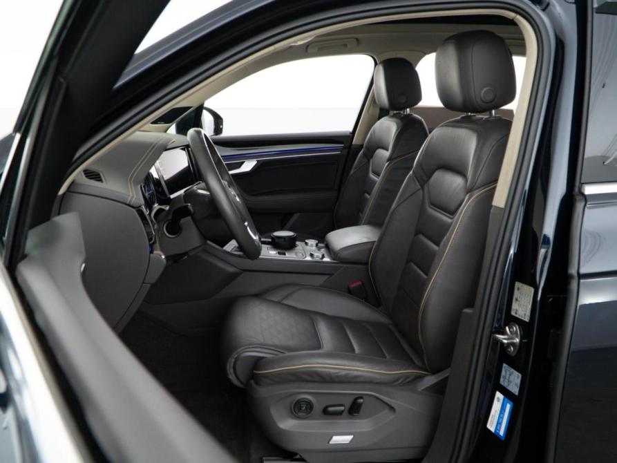 Volkswagen Touareg III Москва  - изображение 10