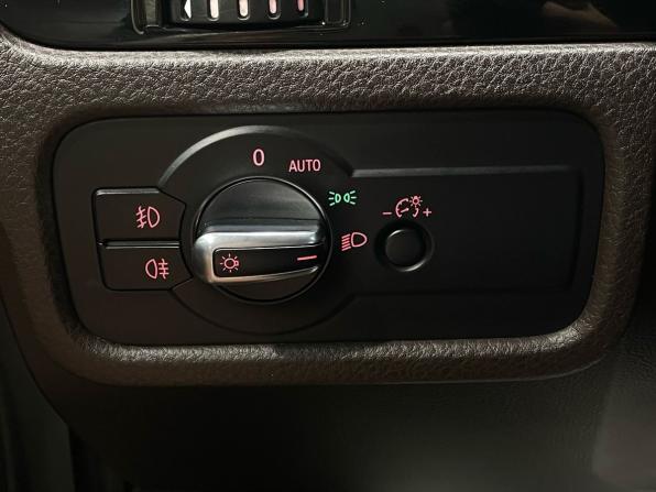 Volkswagen Touareg II Рестайлинг с пробегом 2014 года, цена 1 870 000 рублей, 287600 км, внедорожник, Автокод Объявления