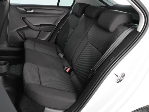 Volkswagen Polo VI с пробегом 2022 года, цена 1 760 000 рублей, 34547 км, лифтбек, Автокод Объявления