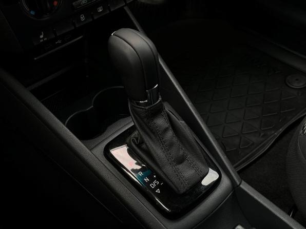 Volkswagen Polo VI с пробегом 2021 года, цена 1 397 900 рублей, 156483 км, лифтбек, Автокод Объявления
