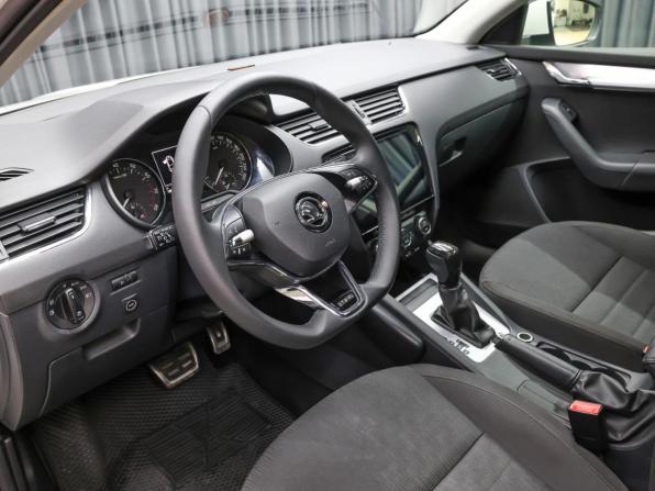 Skoda Octavia III (A7) с пробегом 2013 года, цена 1 198 000 рублей, 180000 км, лифтбек, Автокод Объявления
