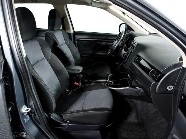 Mitsubishi Outlander III Рестайлинг 3 с пробегом 2019 года, цена 1 698 000 рублей, 90258 км, внедорожник, Автокод Объявления