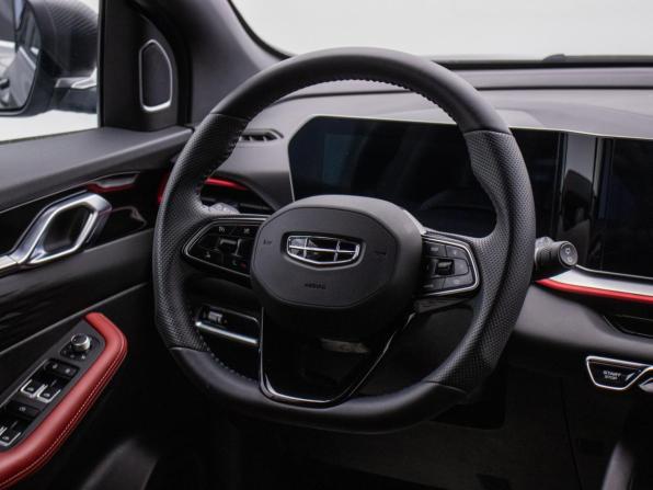 Geely Coolray I Рестайлинг с пробегом 2024 года, цена 2 025 000 рублей, 8800 км, внедорожник, Автокод Объявления