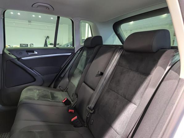 Volkswagen Tiguan I Рестайлинг с пробегом 2013 года, цена 1 361 000 рублей, 225715 км, внедорожник, Автокод Объявления