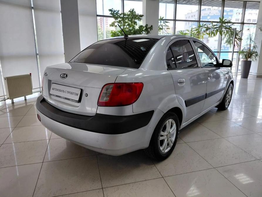 Kia Rio II Москва  - изображение 5