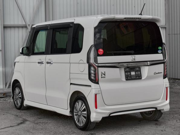 Honda N-BOX II с пробегом 2019 года, цена 1 210 000 рублей, 77411 км, минивэн, Автокод Объявления