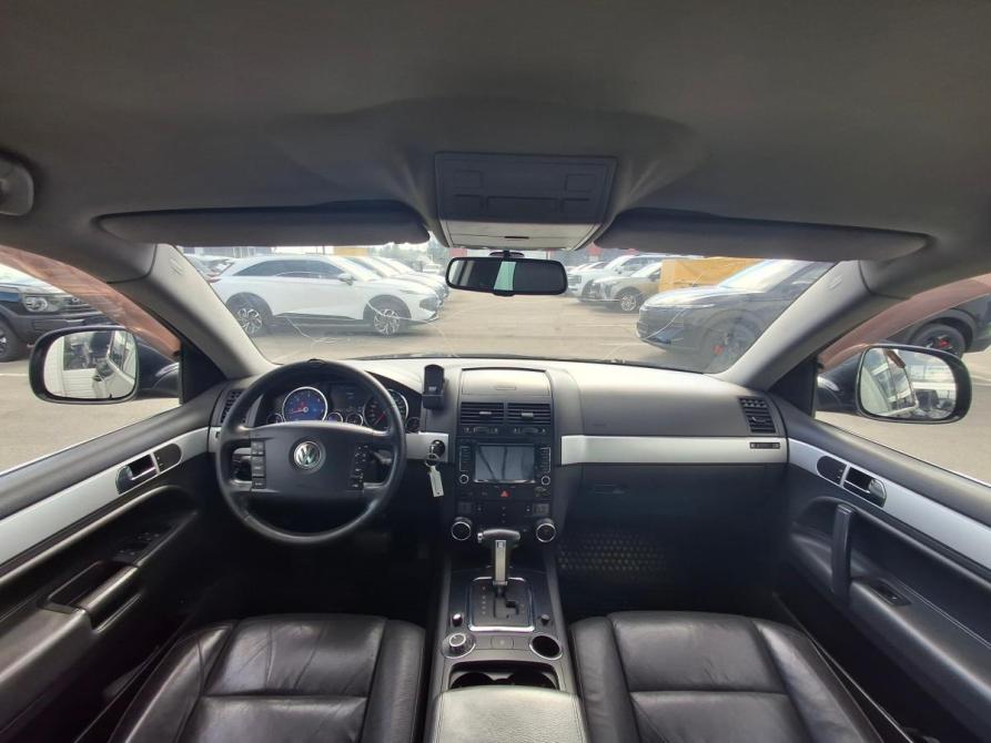 Volkswagen Touareg I Рестайлинг Москва  - изображение 12
